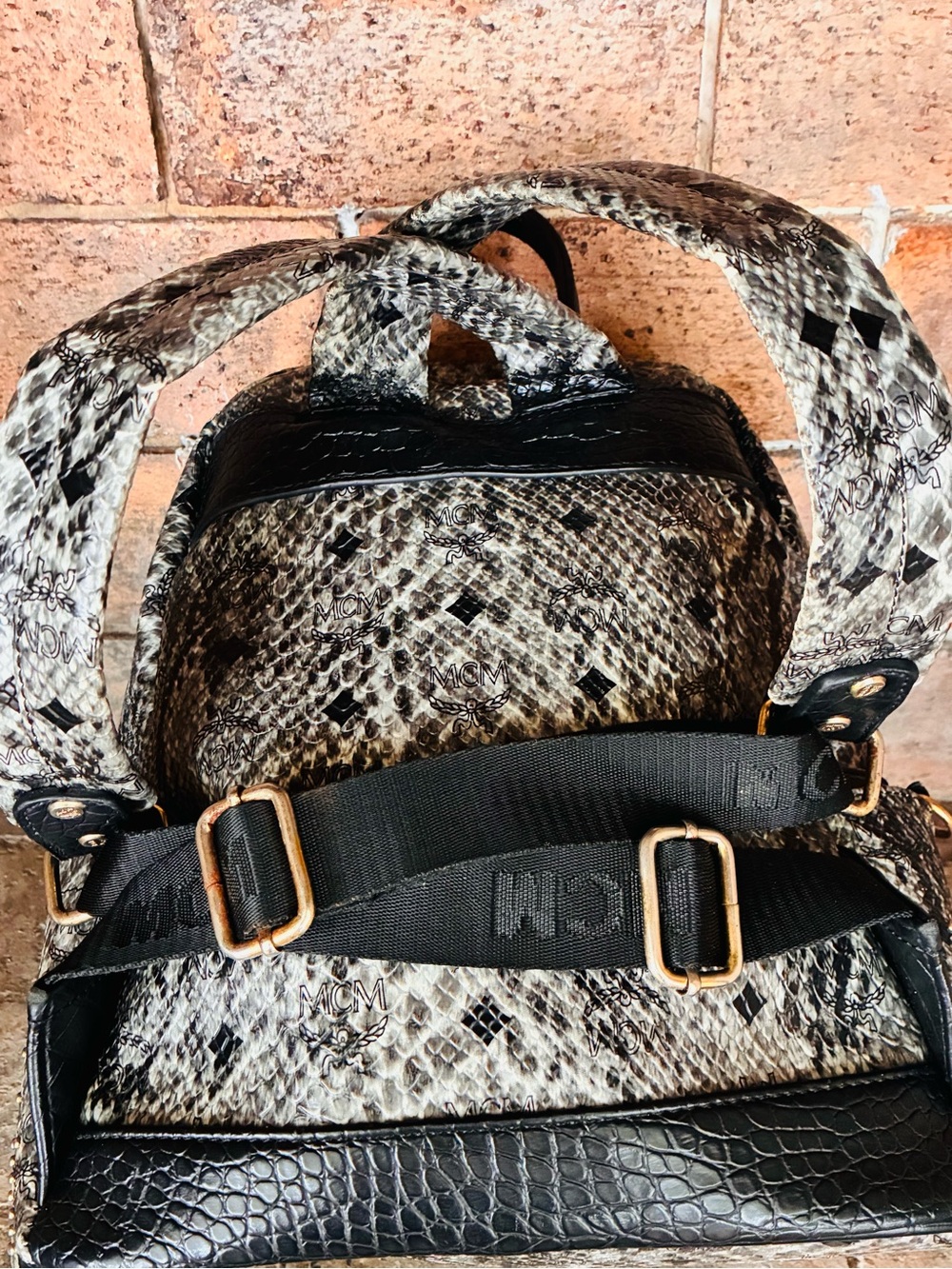 🏴☠️ MCM Stark Python Print backpack Ltd Edition black python and gray w studs - Picture 16 of 17